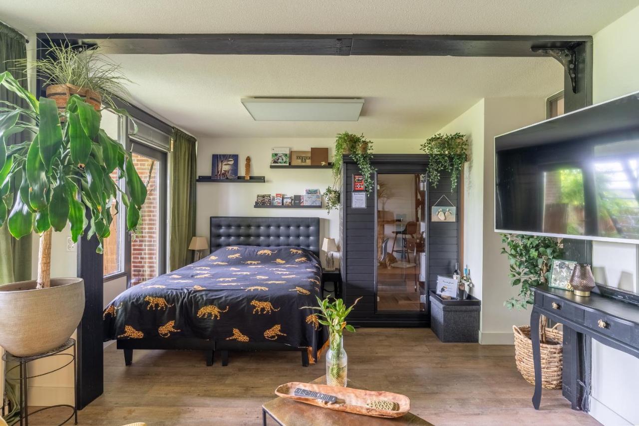 Jungle Stay In A Hidden Paradise Zwijndrecht Exterior photo